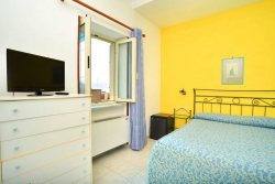 Hotel Celeste a Procida. Procida. Marina Chiaiolella.