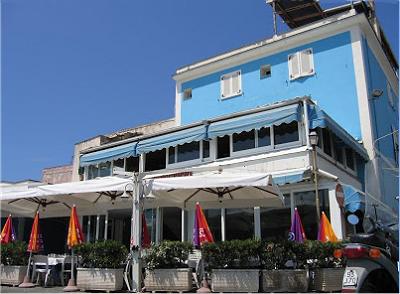 Hotel Ristorante Crescenzo a Procida. Procida. Marina Chiaiolella.