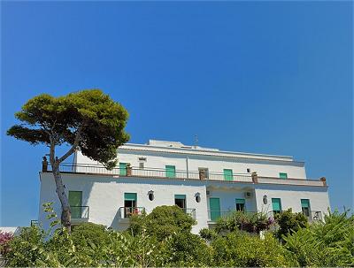 Hotel Riviera a Procida. Procida. Marina Chiaiolella.