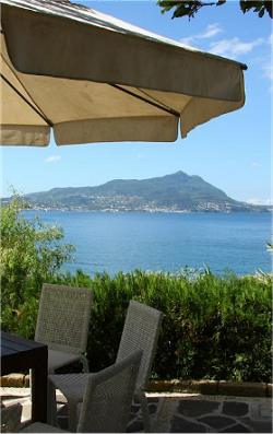 Hotel Solcalante a Procida. Procida. Spiaggia del Postino.