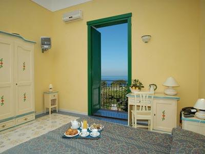 Albergo Savoia Procida.